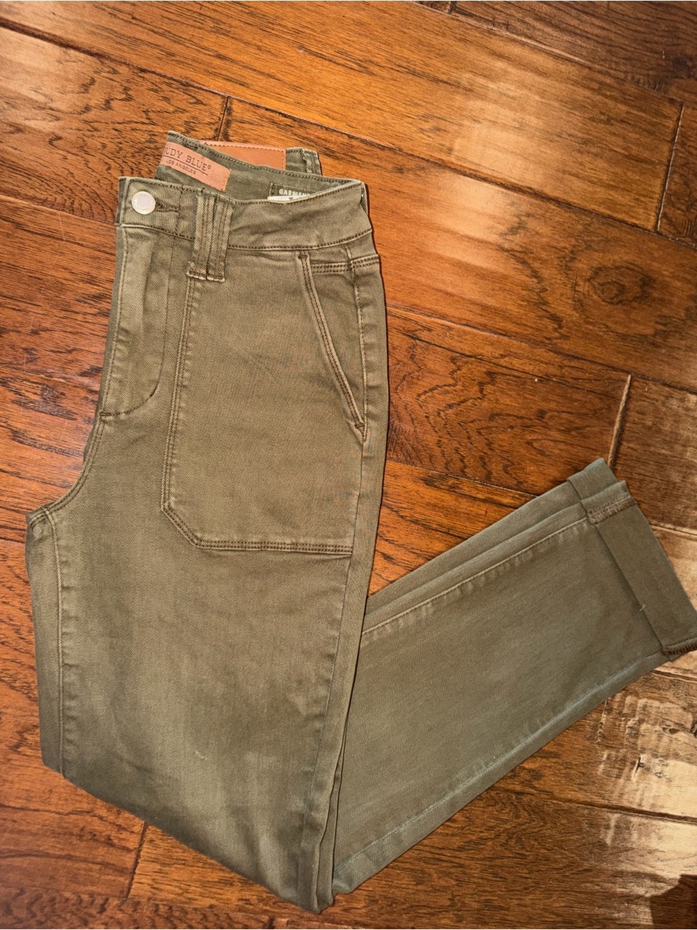 Judy Blue women’s Olive Slim Straight Jeans